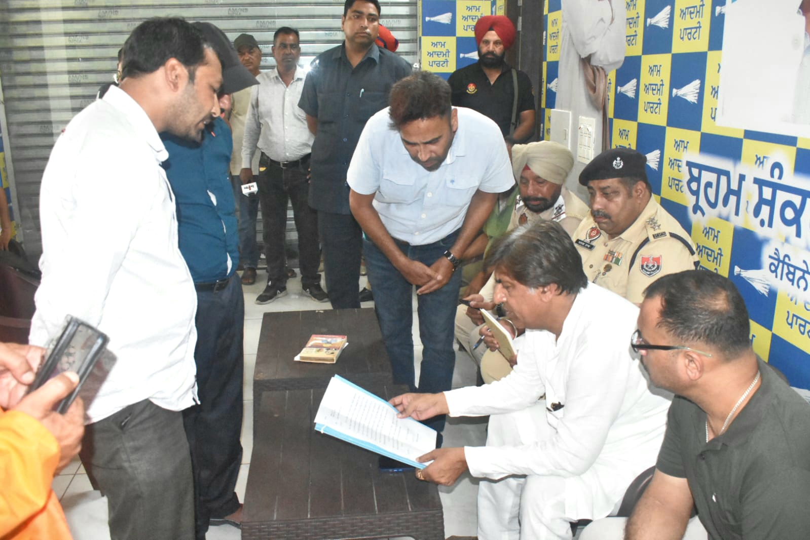 Cabinet Minister Gimpa heard the complaints of the people in Janata Darbar